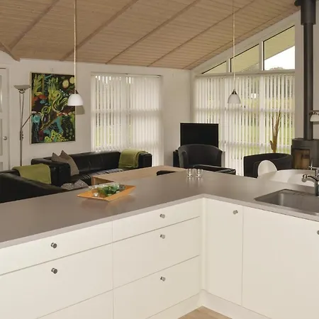 Four-bedroom Holiday In Hadsund *