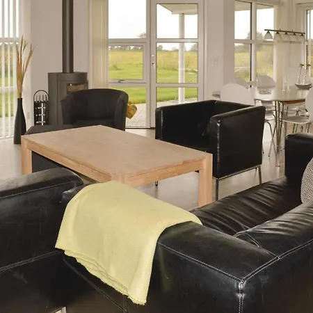 Tatil Evi Four-bedroom Holiday In Hadsund *